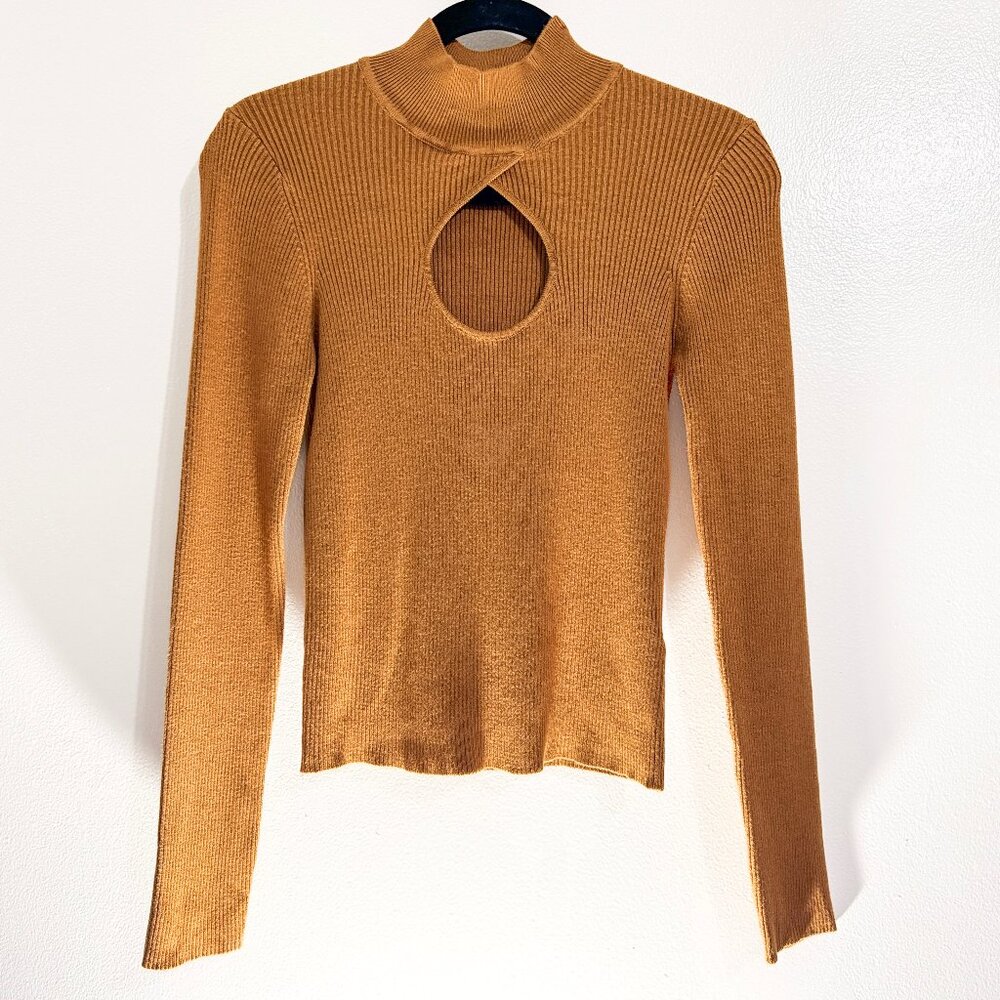 NWOT Forever 21 Keyhole Front Cut Out Sweater‎ Ribbed Knit Camel Women's Size M